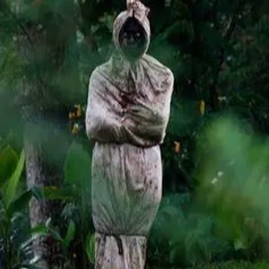 Pocong keliling