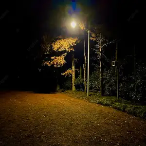 Pohon pisang berubah pocong