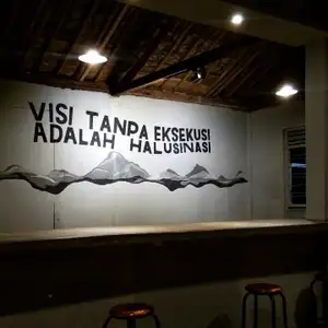 Om Paus Orca 