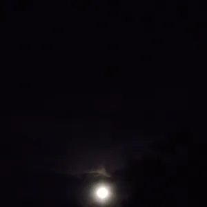 Hanya Aku Yang Tahu