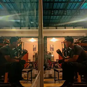 Kelakuan aneh tetangga kiri kanan