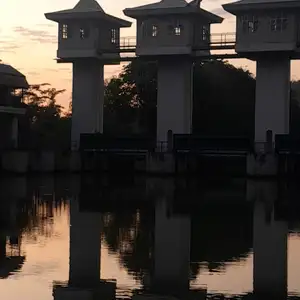 Pekenalan yg ga gaje