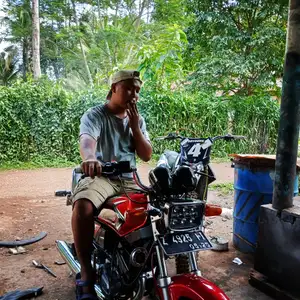 Pengen bisa berkarya apa saja yang penting punya karya, judul yang terlalu serius kayak nya