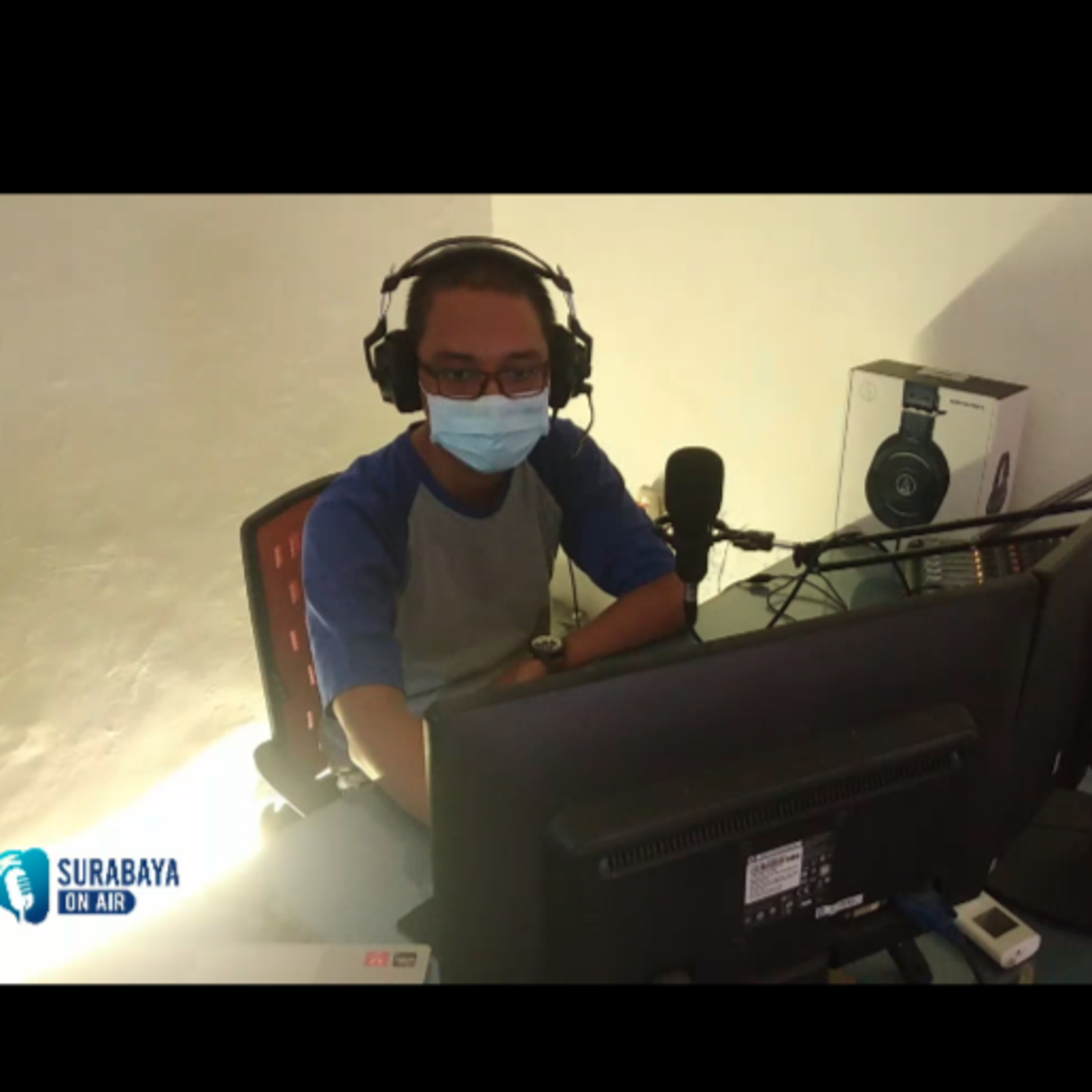 Membangun Studio Podcast