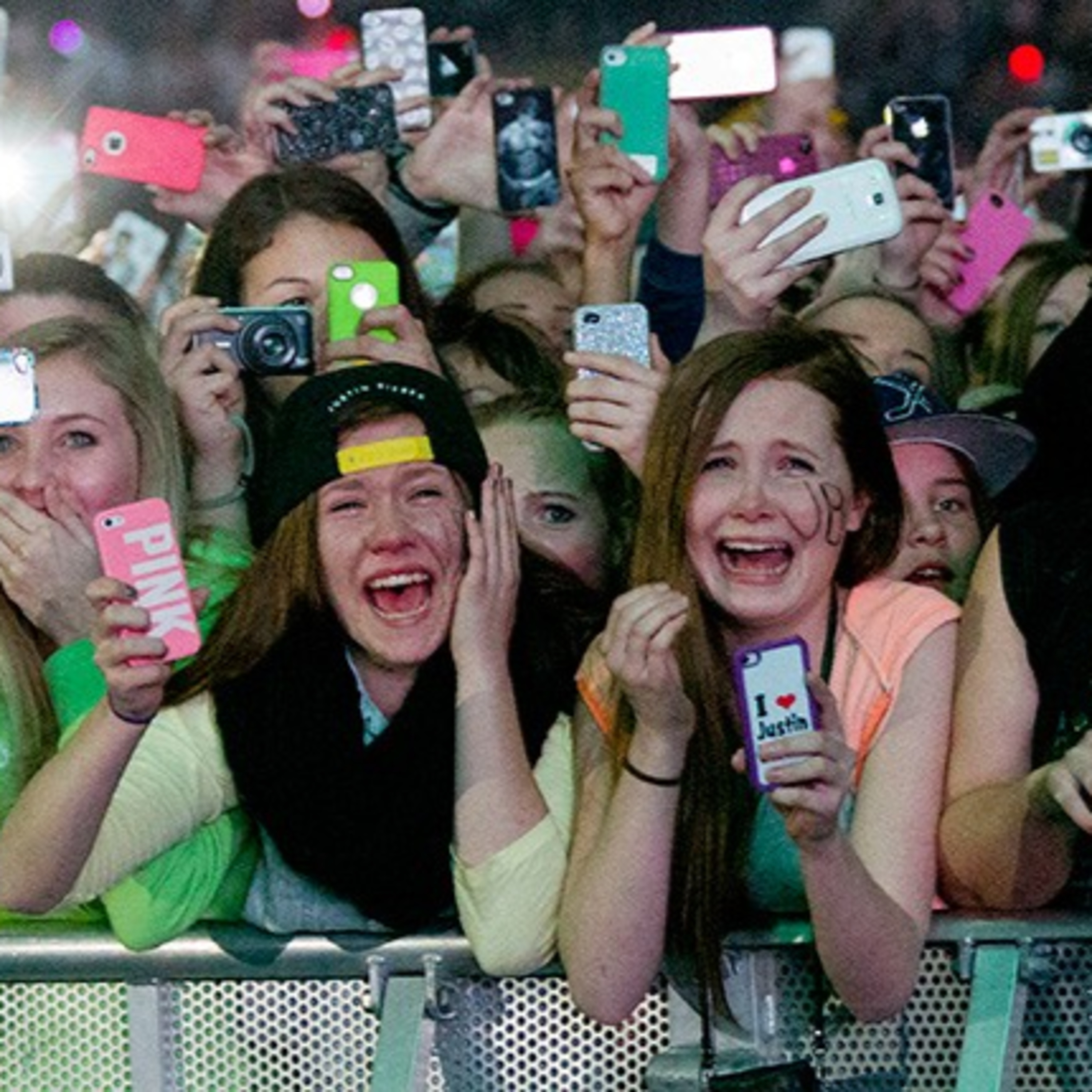 Deretan Kisah Tragis Para Musisi dan Fans Fanatiknya