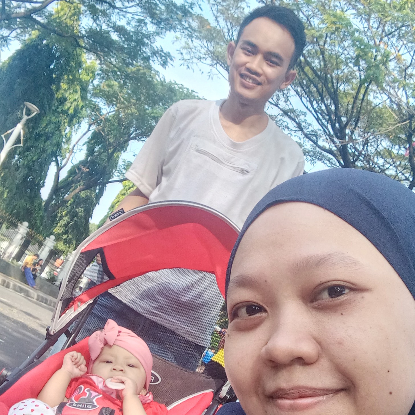 Kerja sambil bermain