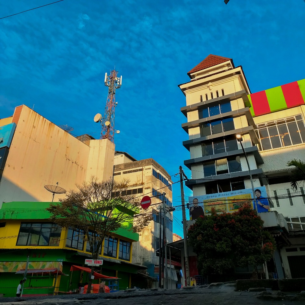 NGGAK IKUT NONTON DENNY CAKNAN 