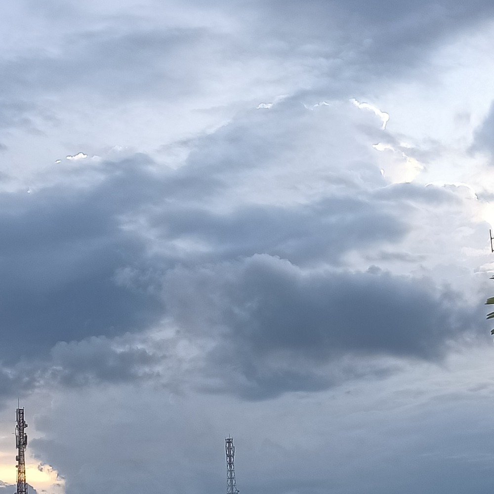 GELANDANGAN DI KAMPUNG SENDIRI EMHA AINUN NAJIB 