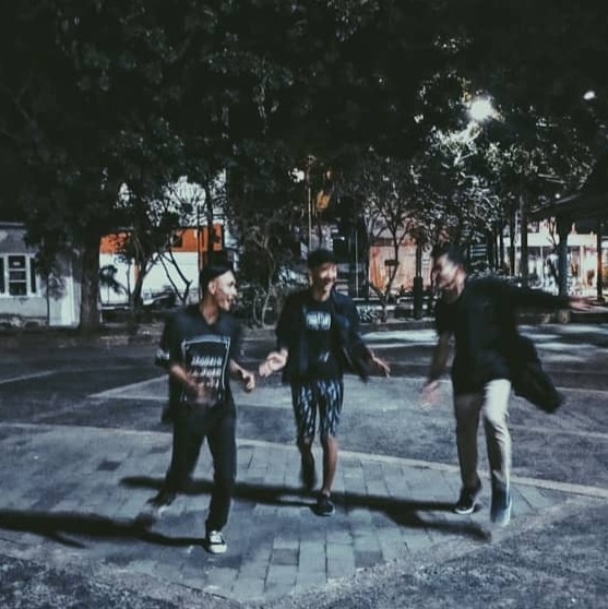 LAWAKAN GANG- ngehalu jadi pesulap