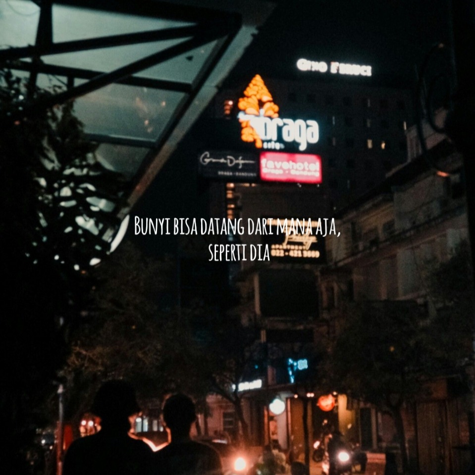 Bunyi bisa datang dari mana saja, seperti dia