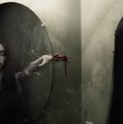 Dia Menteror dan Menyerupai Diriku