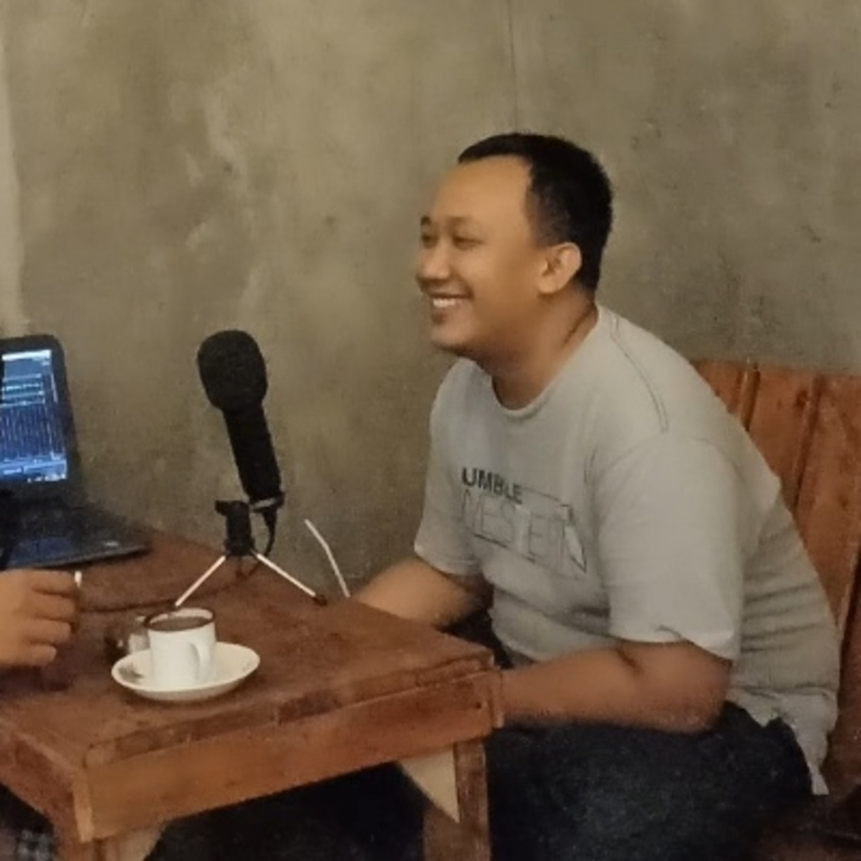 Tolak Money Politik, Terima Janji Politik -- Mi'rojul Huda