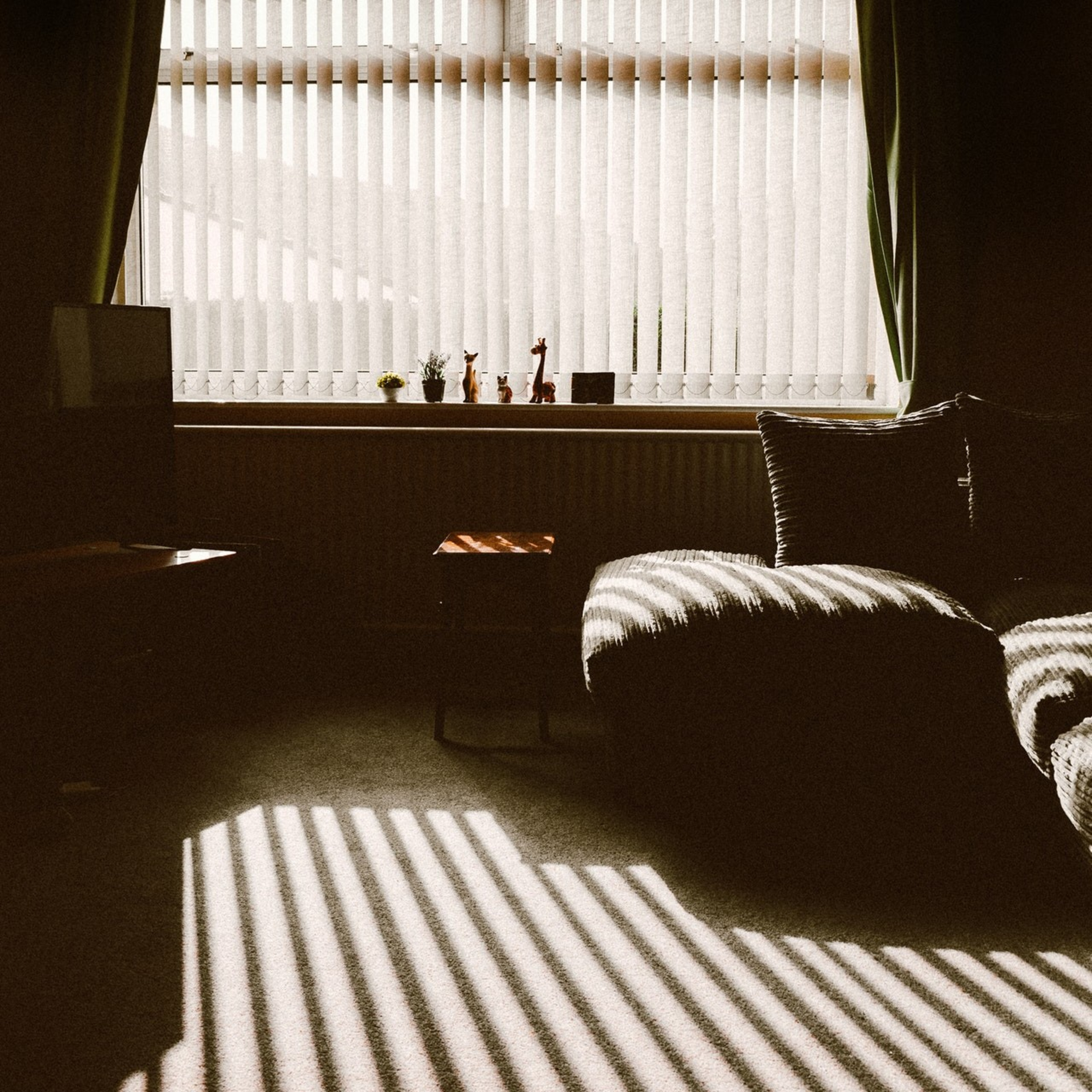 12. Bisakah Bahagia Selamanya?