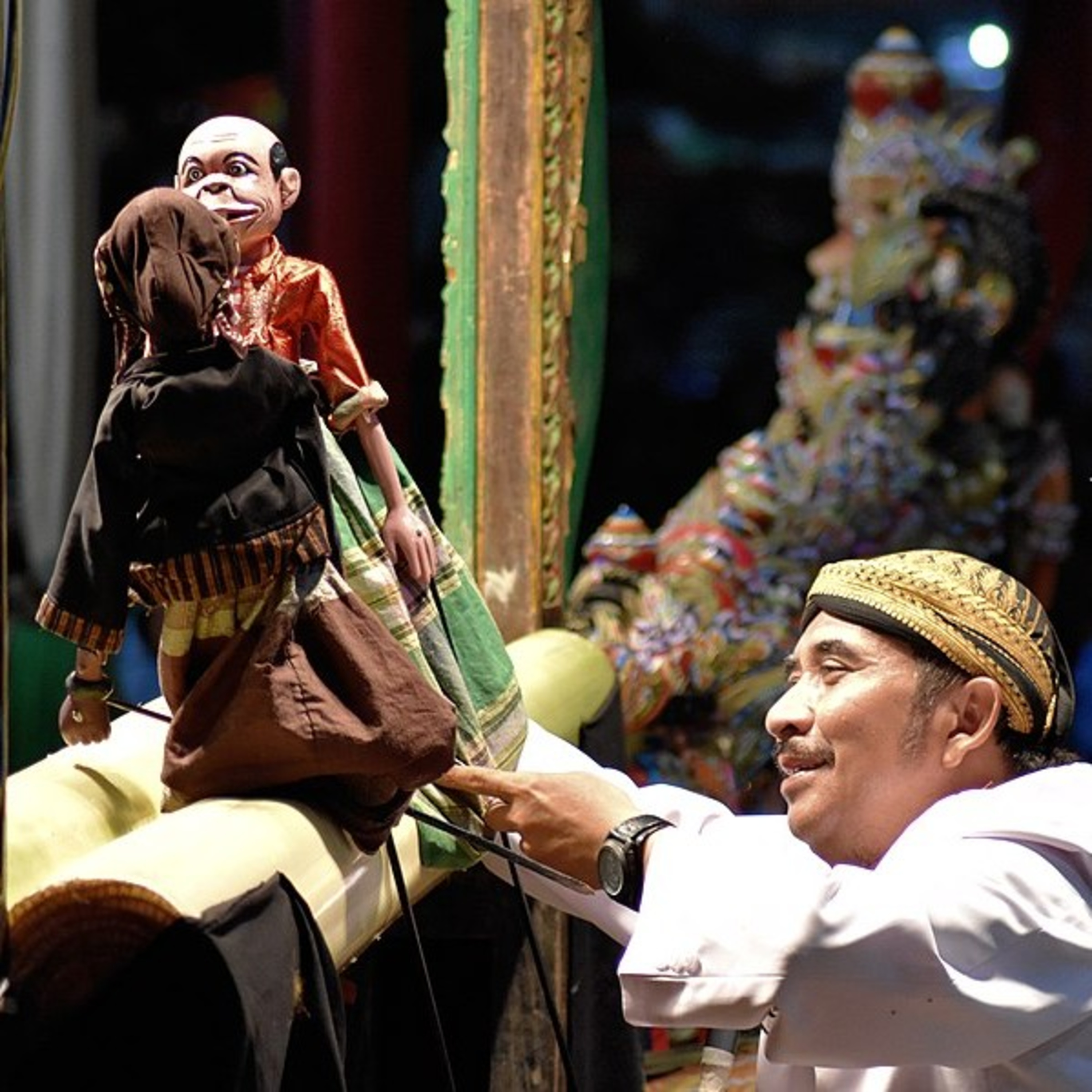 Wayang dengan Dalang Ki Entus Susmono