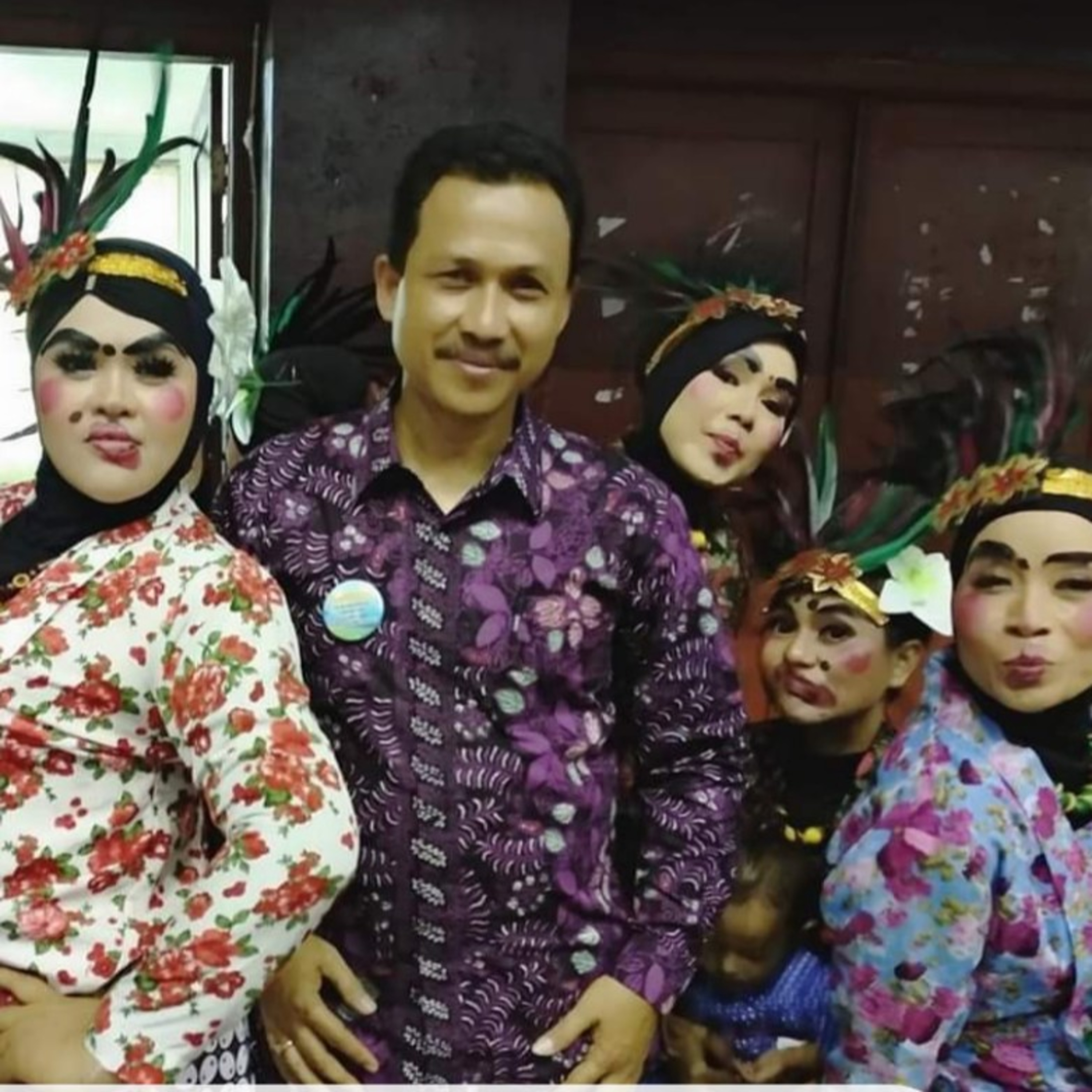 Crita Cekak "Tuladha"