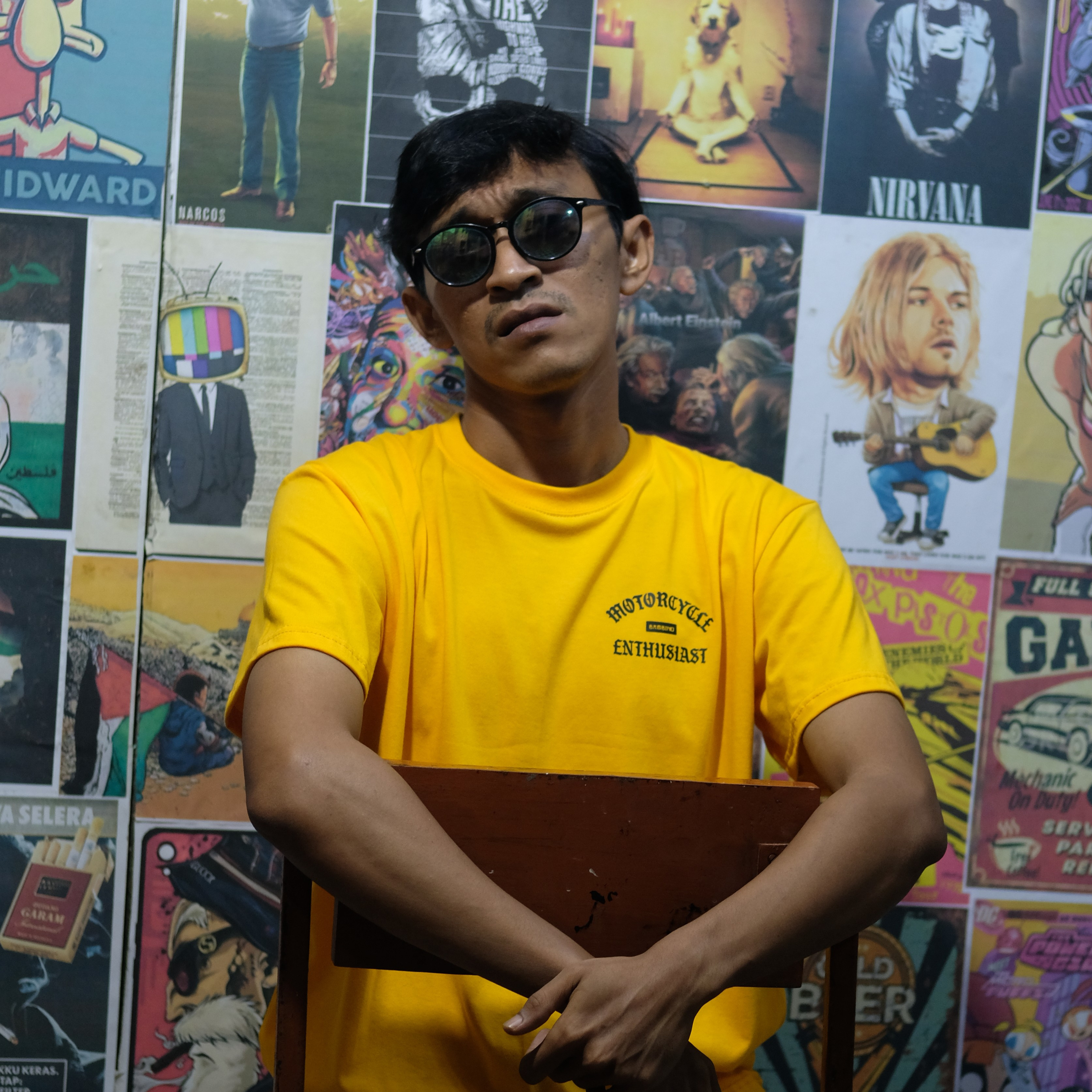 VOKALIS KEKINIAN DARI PLANET URANUS