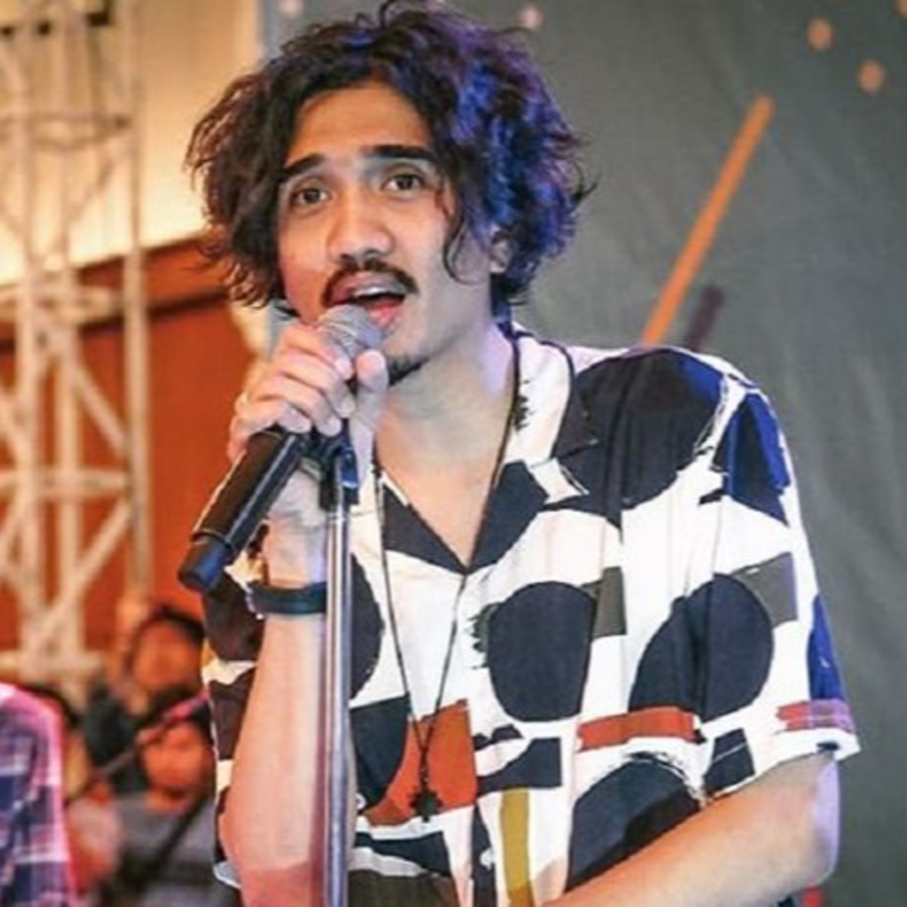 PLT Ketua PPP Mundur Watimpres, Misteri Kematian Pelajar Magang, Konser Sheila On 7