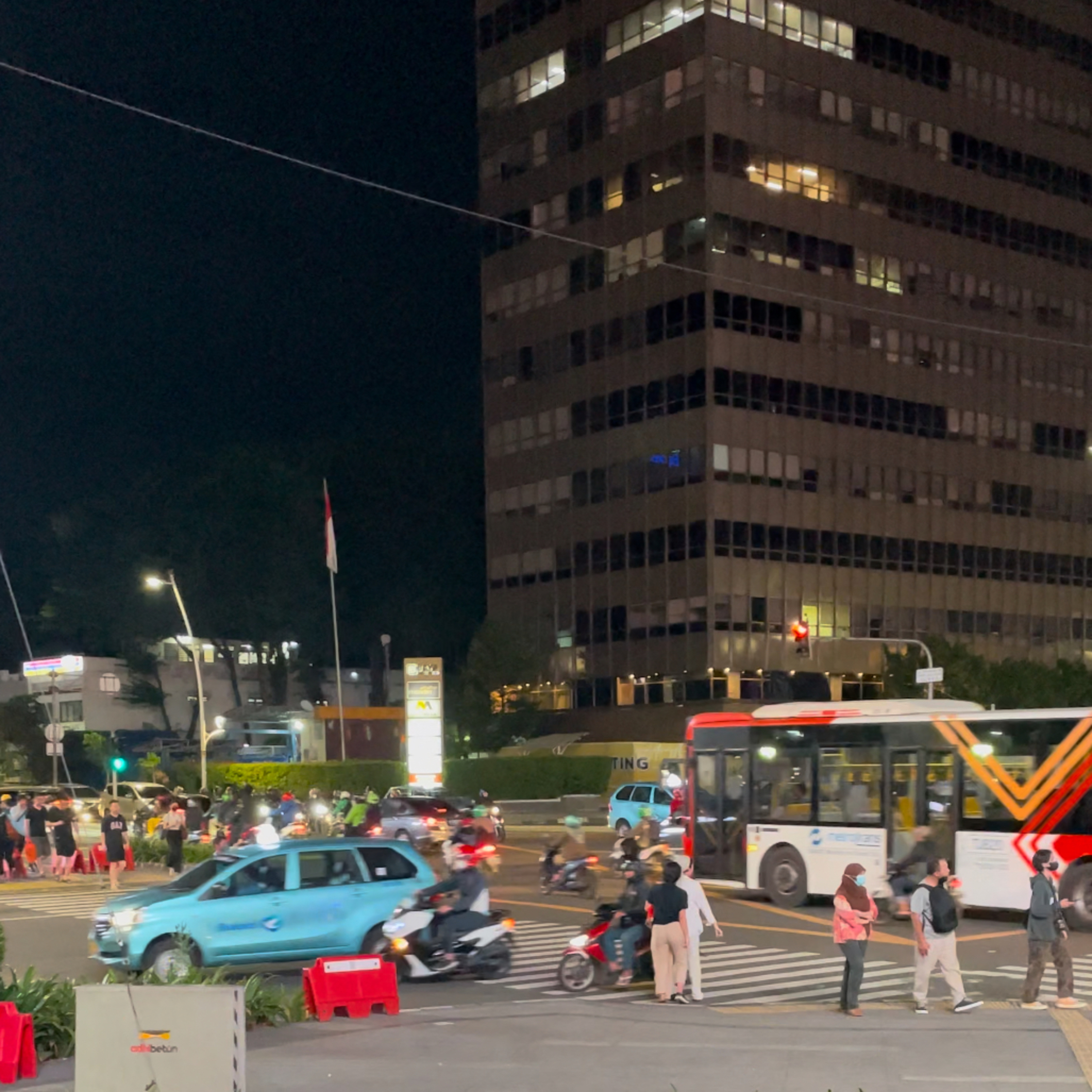 Mengupas BaVVang Merah