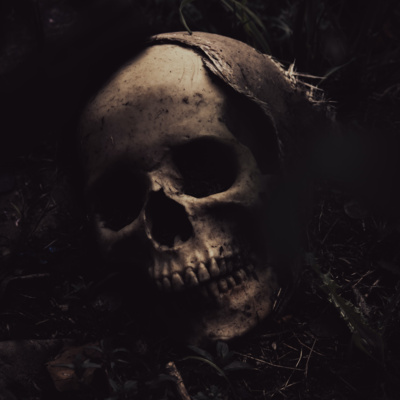 Broken Game with Deadly Secret - Pale Luna | Creepypasta | Horror Story