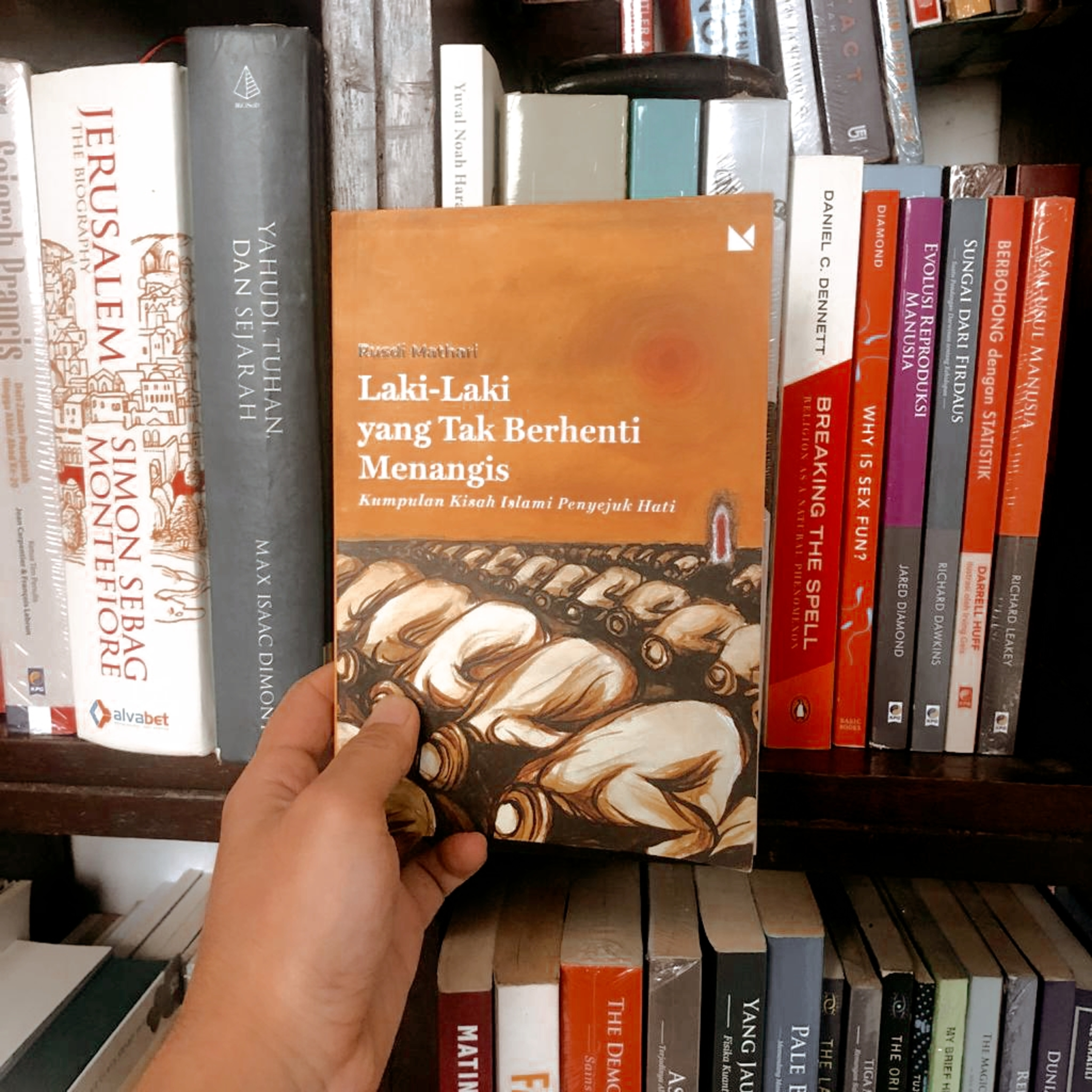 Review Buku Laki-laki yang Tak Berhenti Menangis