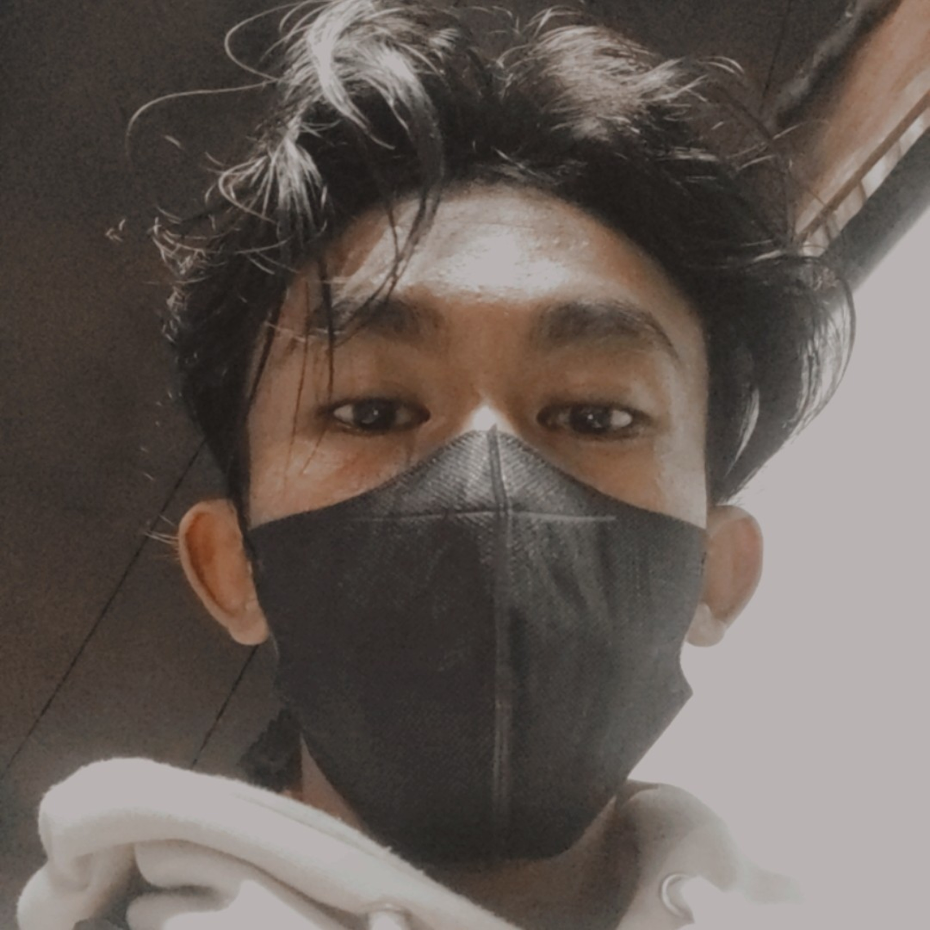 Semua berawal dari jas ujan.